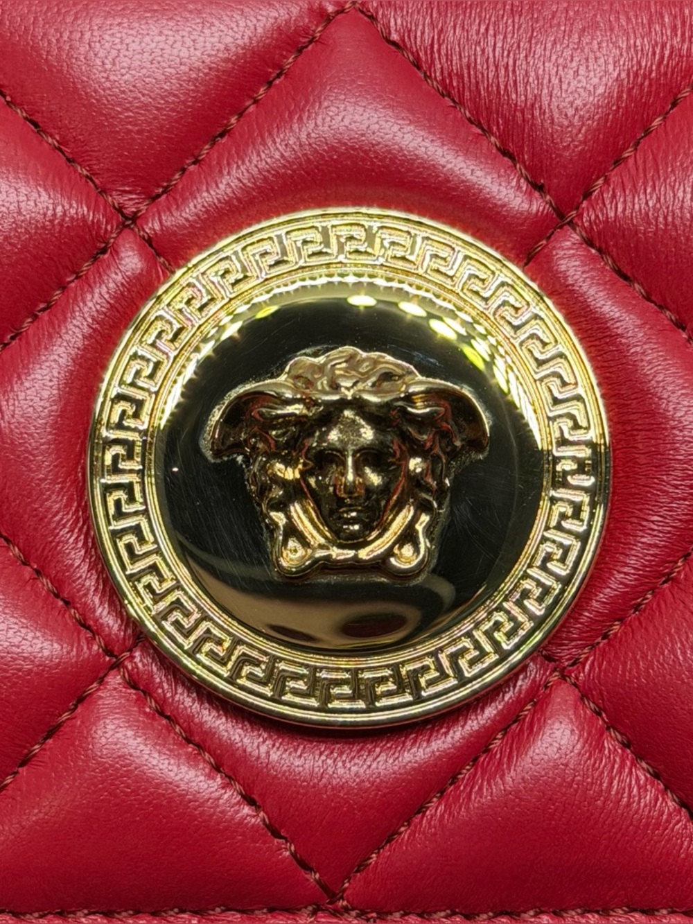 Versace Quilted Lamb Leather Medusa Shoulder Bag Dark Red Gold Chain New - Picture 6 of 11
